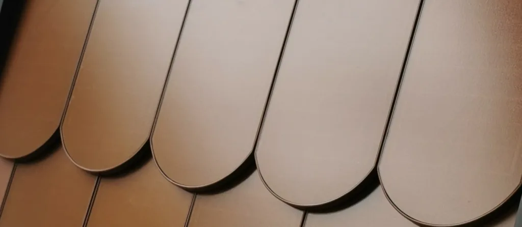 Střecha se solární bobrovkou PAXOS