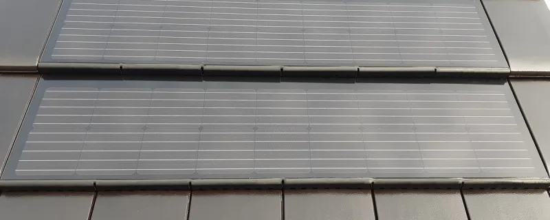 Solární tašky Nelskamp na střeše